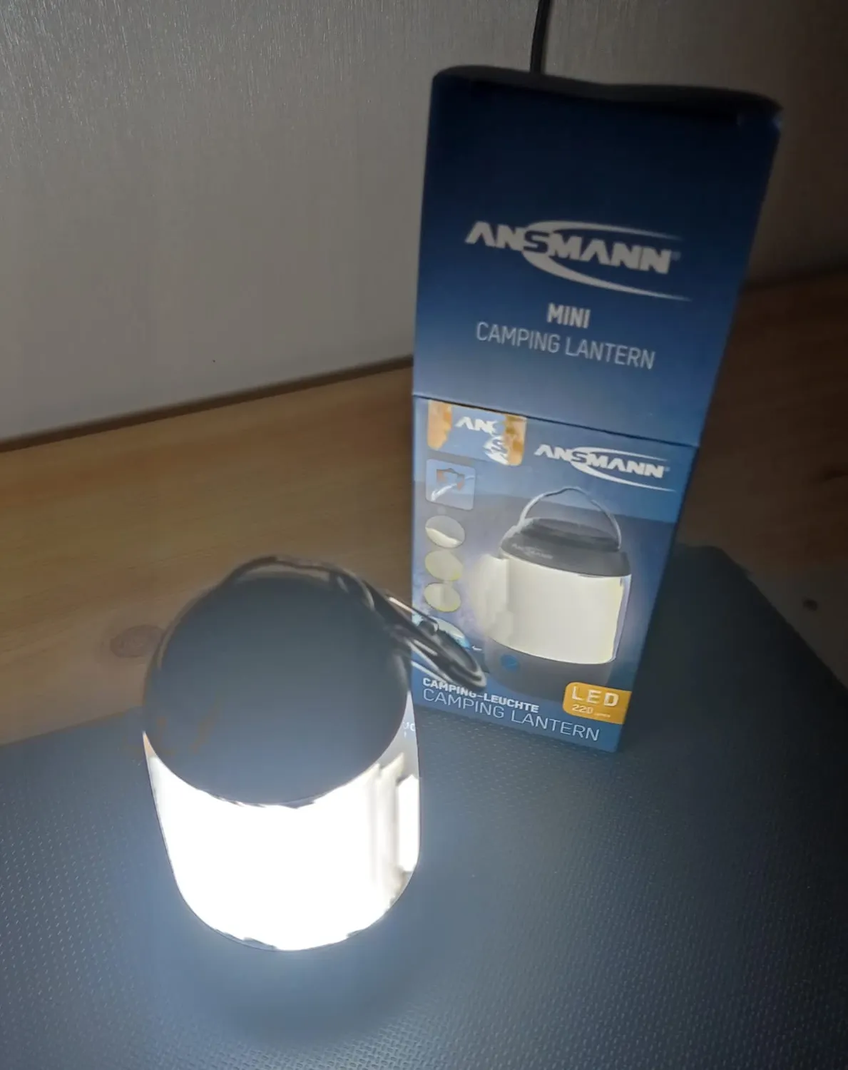ANSMANN CL600B lanterne de camping noire 600 lm à piles