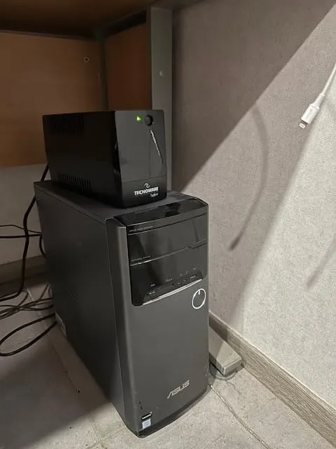 Tecnoware ERA PLUS 750 onduleur 750 VA 2 prises Schuko
