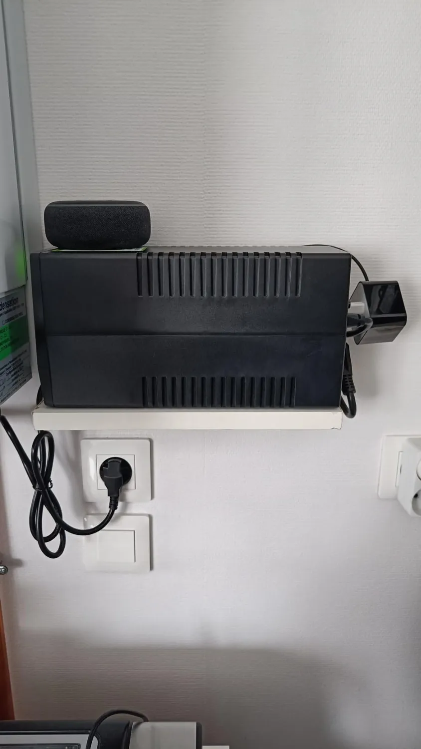 Tecnoware ERA PLUS 750 onduleur 750 VA 2 prises Schuko