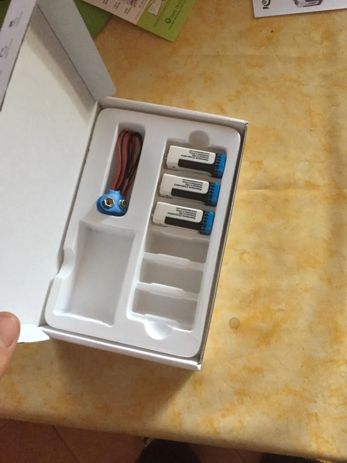 Keenstone batterie 9 V rechargeable PP3 800 mAh lot de 6 avec chargeur
