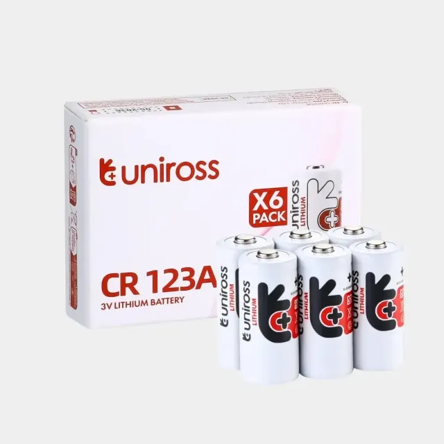 Uniross piles lithium CR123A boite de 6