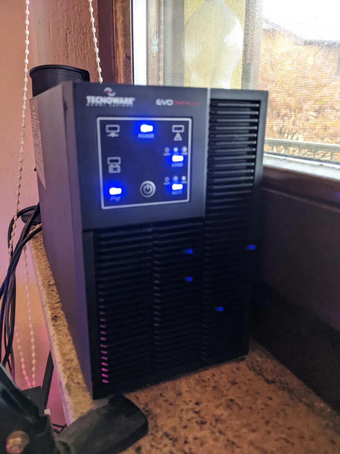 Tecnoware EVO DSP Plus 1000 onduleur 1000 VA en ligne 4 prises IEC
