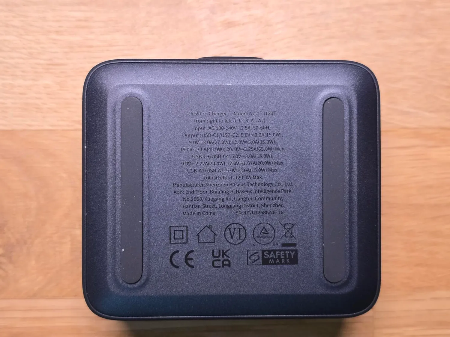 Baseus Enerfill Compact chargeur USB 120 W 6 ports noir