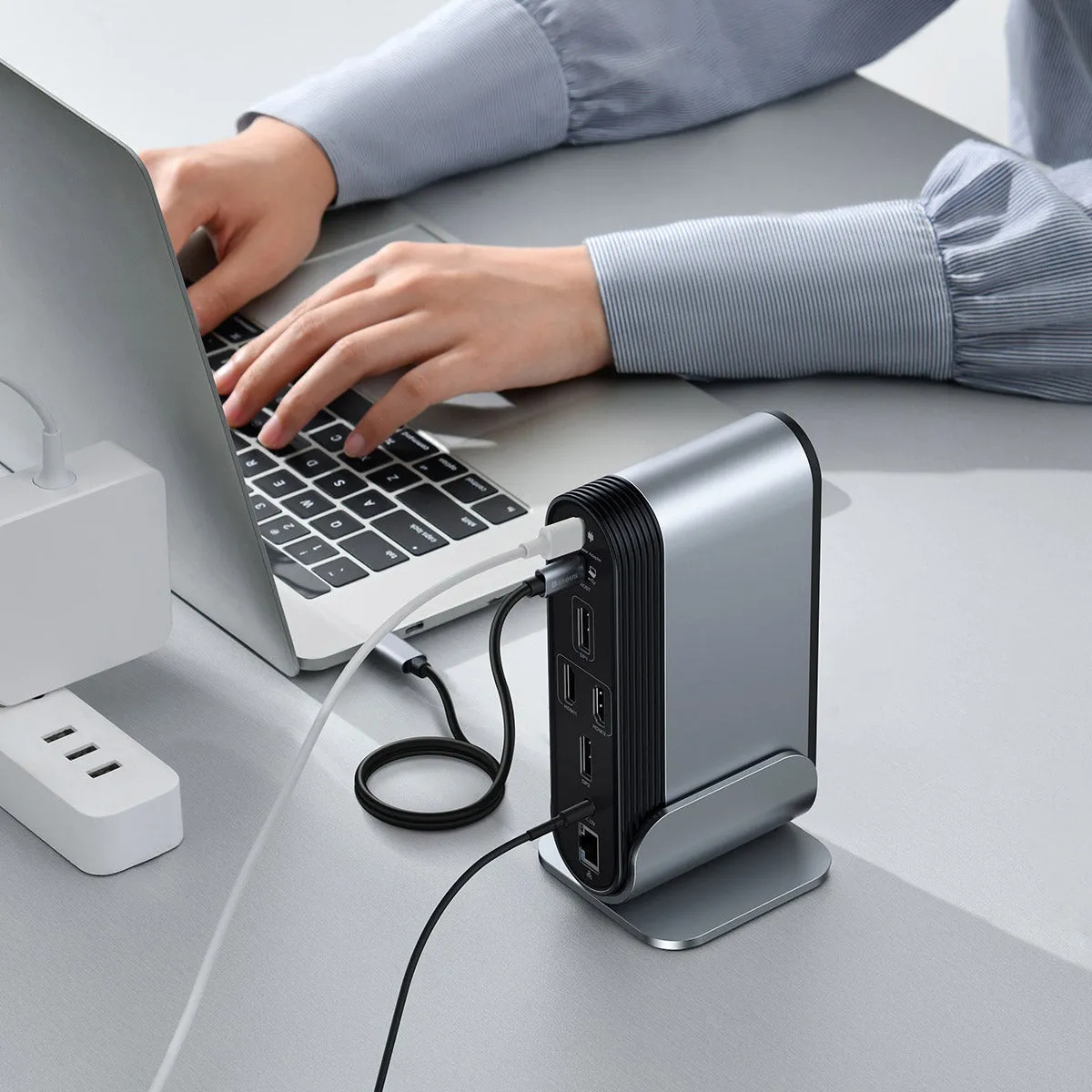 Baseus 16 en 1 Station d'accueil 4 écrans USB-C